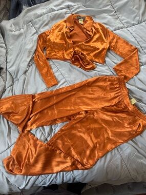 Tie-Front Satin Crop Blouse in Burnt Orange